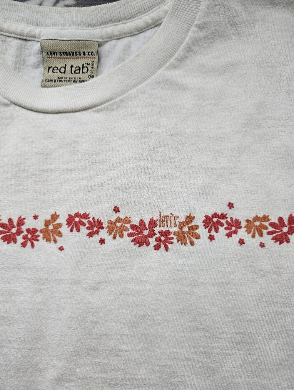 Vintage 90s Y2K Levi's Red Tab Floral Band Wrap Graphic Baby Tee White M USA